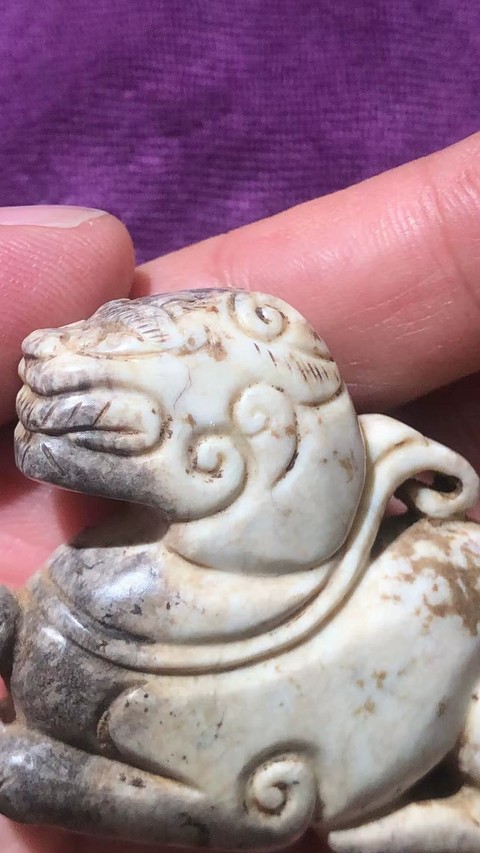 古玩玉器和田玉雕“瑞獸”真品鑒賞圖