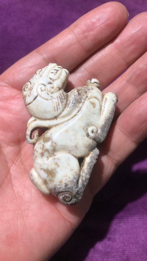 古玩玉器和田玉雕“瑞獸”真品鑒賞圖