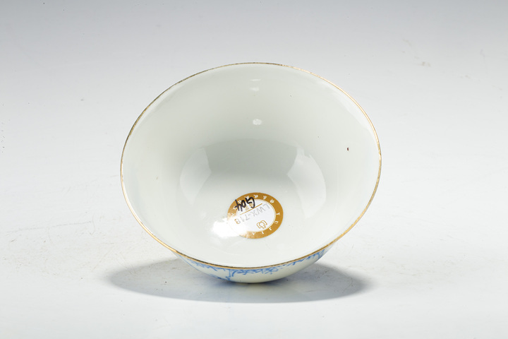 古玩陶瓷民國·藍料彩竹石紋茶圓
真品鑒賞圖