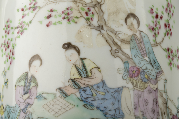古玩陶瓷民國(guó)·粉彩桃花仕女紋茶壺拍賣，當(dāng)前價(jià)格108元