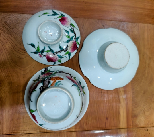 古玩陶瓷桃紋粉彩三才蓋碗真品鑒賞圖