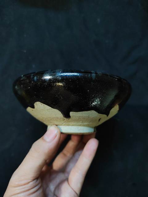 古玩陶瓷元代黑釉碗真品鑒賞圖
