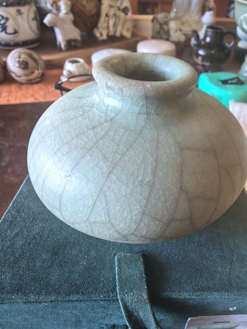 古玩陶瓷龍泉青瓷水盂真品鑒賞圖