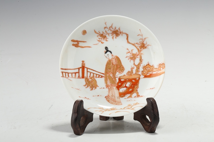 古玩陶瓷清早·礬紅墨彩描金暗春宮紋碟真品鑒賞圖