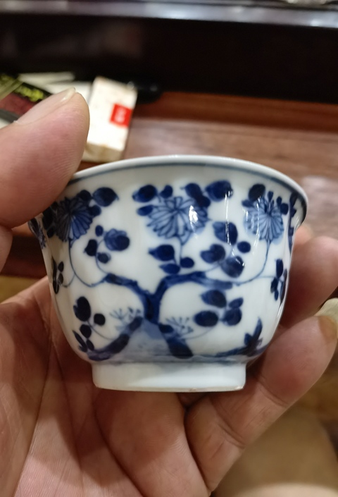 古玩陶瓷康熙青花杯真品鑒賞圖