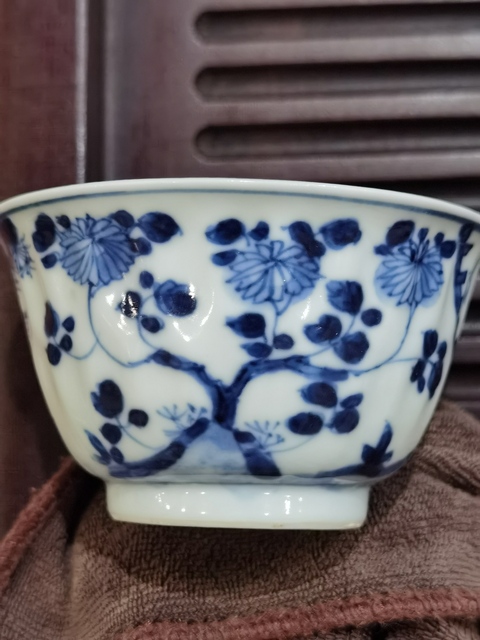 古玩陶瓷康熙青花杯真品鑒賞圖