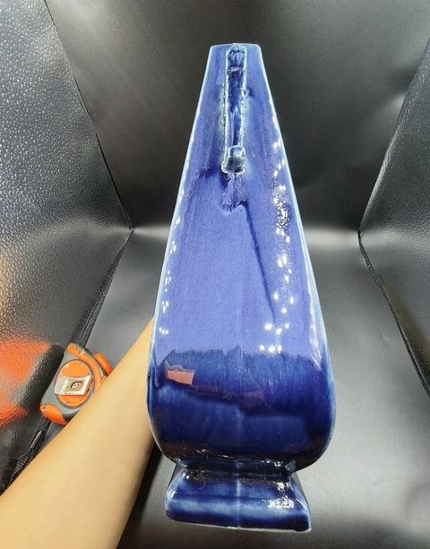 古玩陶瓷創匯時期藍釉賞瓶拍賣，當前價格1300元