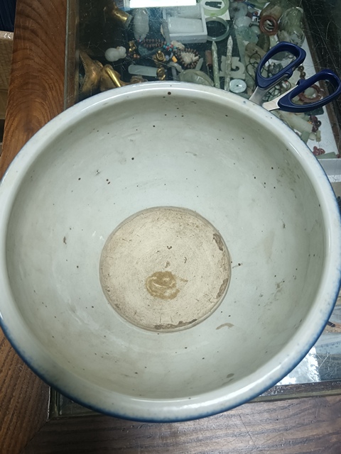 古玩陶瓷霽藍釉三乳足缽式香爐真品鑒賞圖