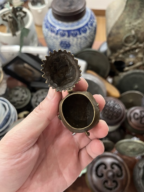 古玩雜項(xiàng)銅薰?fàn)t真品鑒賞圖
