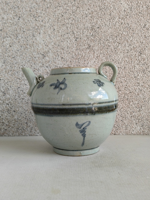 古玩陶瓷青花花卉紋茶壺真品鑒賞圖
