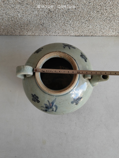 古玩陶瓷青花花卉紋茶壺真品鑒賞圖