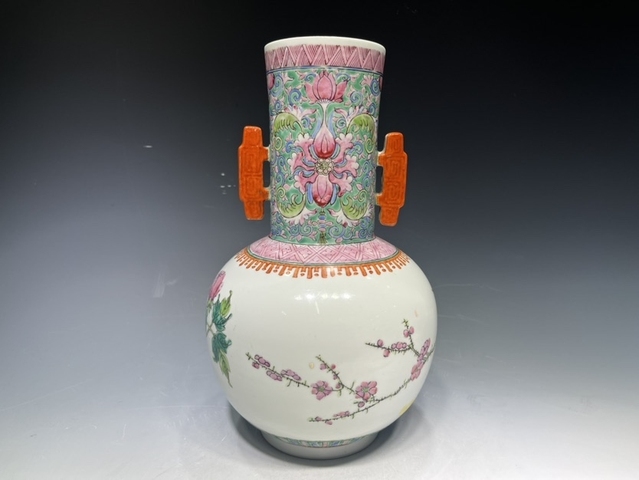 古玩陶瓷民國(guó) 粉彩花鳥紋瓶真品鑒賞圖
