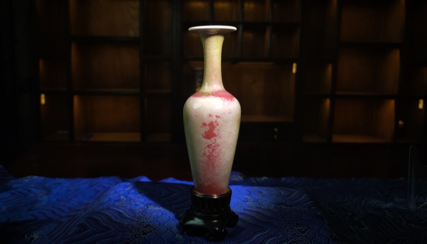古玩陶瓷清末民初·“大清康熙年制”豇豆紅柳葉瓶真品鑒賞圖