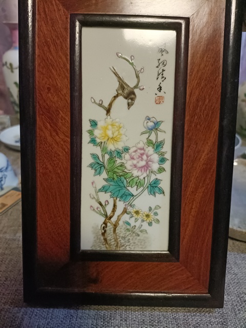 古玩陶瓷粉彩花鳥紋瓷板真品鑒賞圖