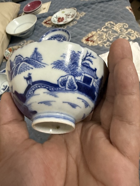 古玩陶瓷樓臺亭閣山水紋青花茶圓真品鑒賞圖