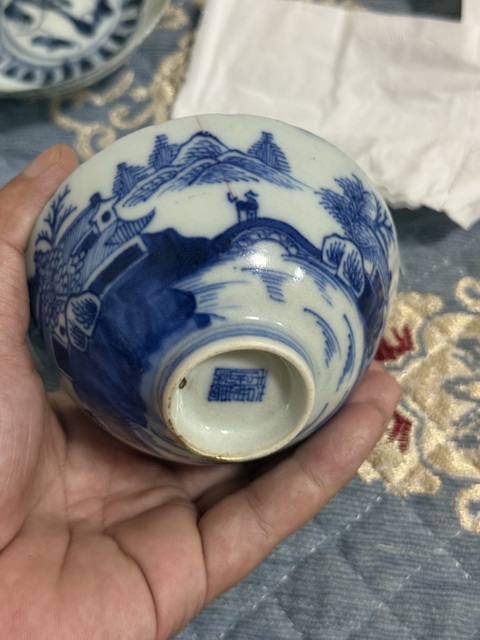古玩陶瓷樓臺亭閣山水紋青花茶圓真品鑒賞圖