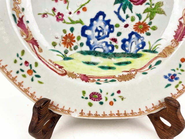 古玩陶瓷清雍正·粉彩花卉紋花口盤真品鑒賞圖