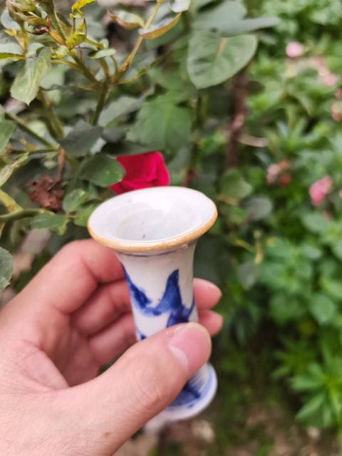 古玩陶瓷康熙青花小花觚真品鑒賞圖