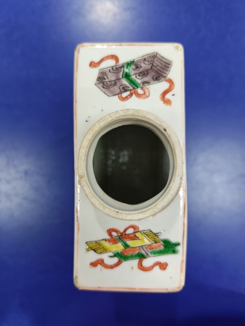 古玩陶瓷五彩博古圖茶葉罐真品鑒賞圖