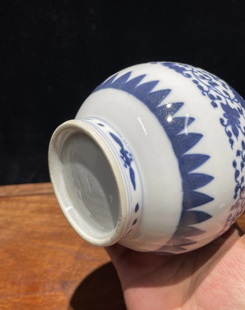 古玩陶瓷青花錐把瓶真品鑒賞圖