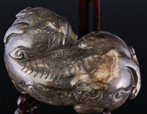 古玩玉器和田玉雕“瑞獸”擺件真品鑒賞圖
