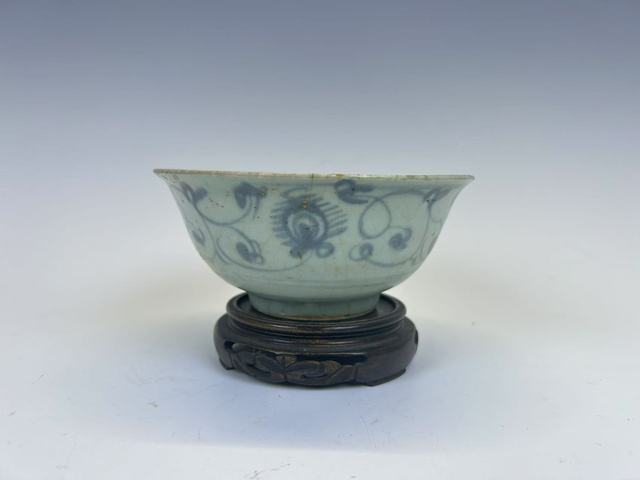 古玩陶瓷明·青花花卉碗拍賣，當(dāng)前價格99元