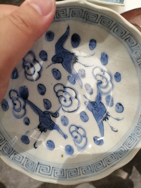 古玩陶瓷清晚期?青花云鶴紋花口盤拍賣,當(dāng)前價(jià)格1288元