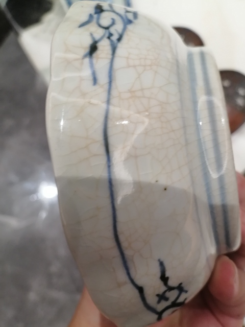 古玩陶瓷清晚期?青花云鶴紋花口盤拍賣,當(dāng)前價(jià)格1288元