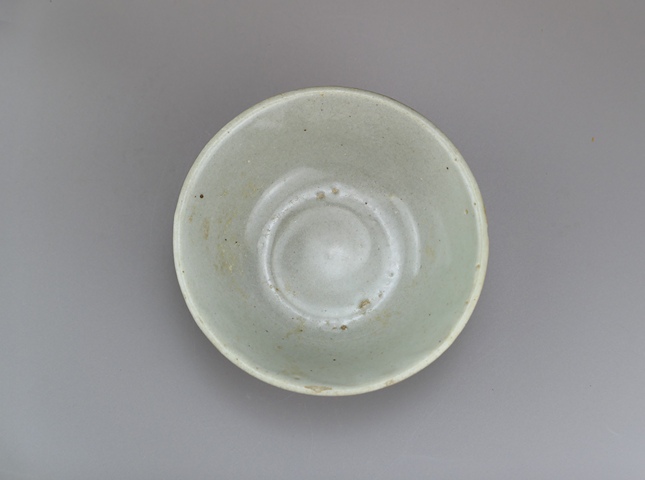古玩陶瓷元末明初.龍泉青瓷茶碗拍賣(mài)，當(dāng)前價(jià)格66元