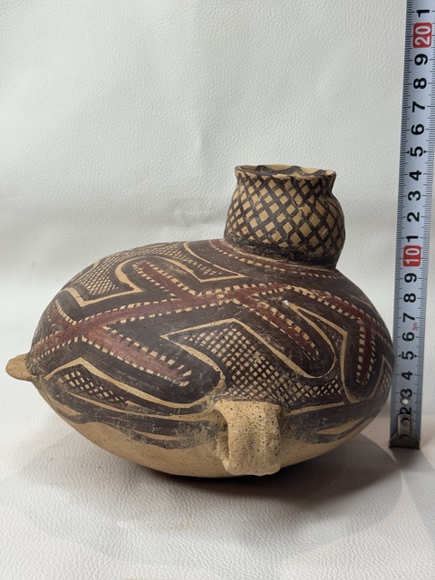 古玩陶瓷馬家窯文化·異型壺真品鑒賞圖