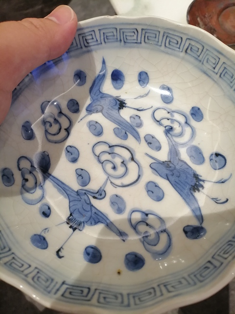 古玩陶瓷清晚期?青花云鶴紋花口盤拍賣,當(dāng)前價(jià)格1288元