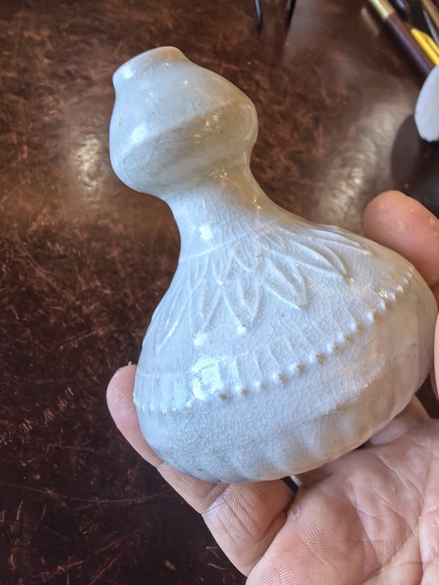 古玩陶瓷青白釉花卉紋葫蘆瓶真品鑒賞圖