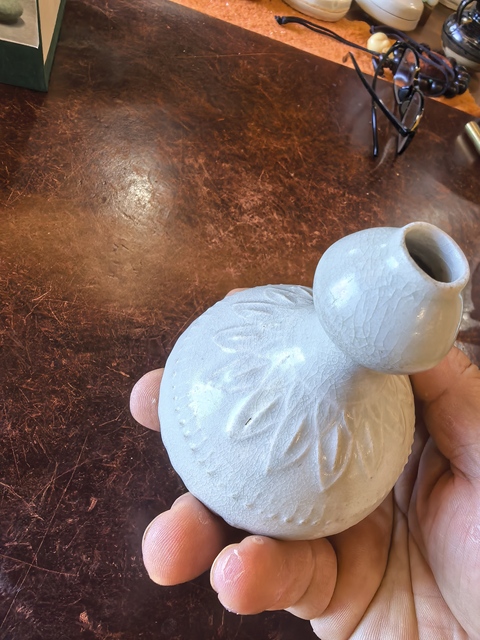 古玩陶瓷青白釉花卉紋葫蘆瓶真品鑒賞圖