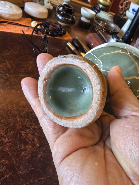 古玩陶瓷龍泉青瓷刻花高足杯真品鑒賞圖