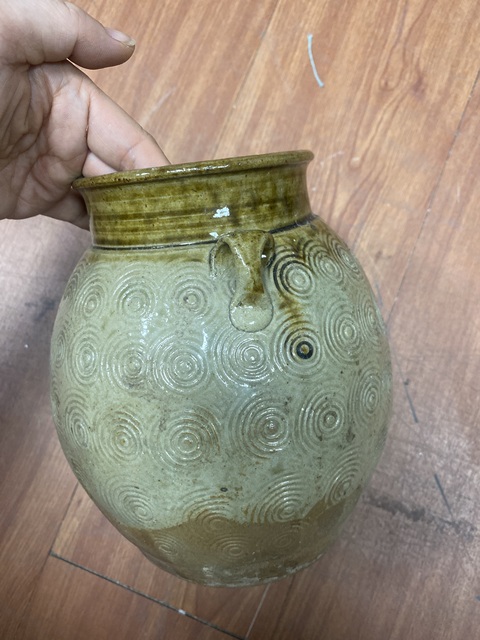 古玩陶瓷黃釉印花雙系罐真品鑒賞圖
