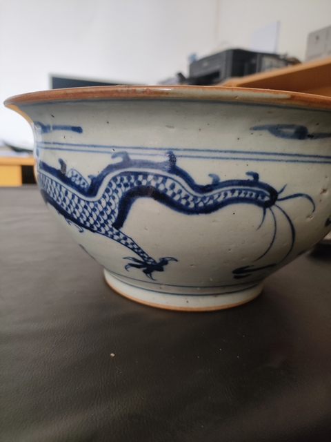 古玩陶瓷乾隆青花龍紋香爐真品鑒賞圖