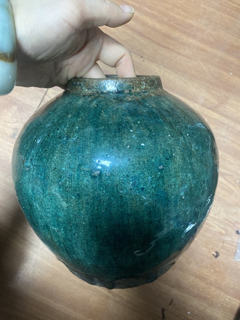 古玩陶瓷綠釉罐真品鑒賞圖