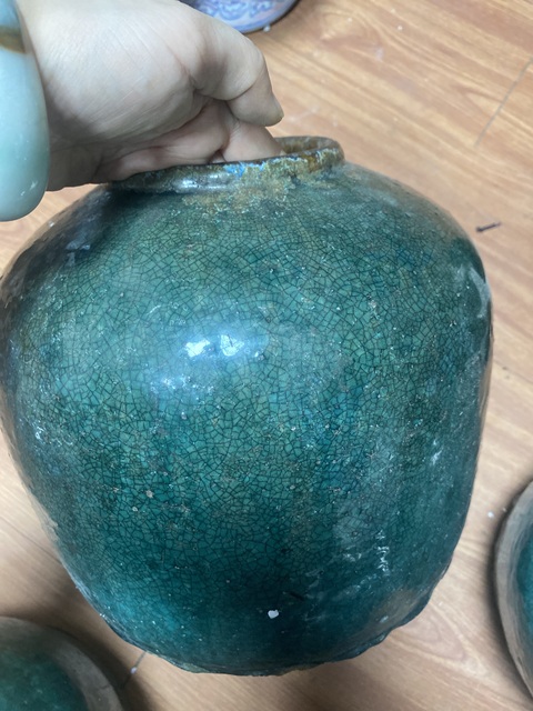 古玩陶瓷綠釉罐真品鑒賞圖