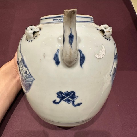 古玩陶瓷青花開(kāi)光山水人物四系壺真品鑒賞圖