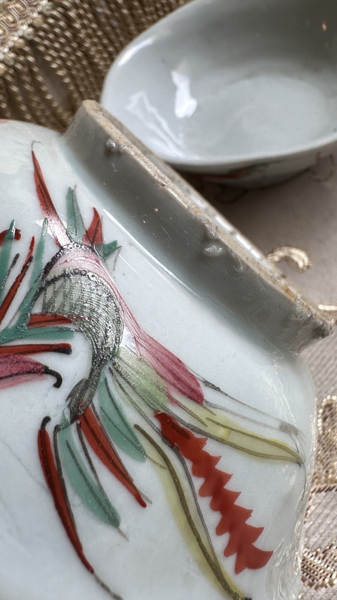 古玩陶瓷粉彩龍鳳紋貢碗真品鑒賞圖