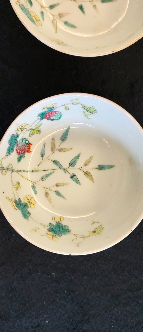 古玩陶瓷竹蝶癩瓜紋粉彩茶圓真品鑒賞圖