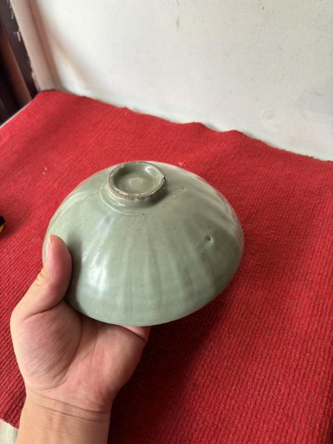 古玩陶瓷龍泉窯蓮瓣碗真品鑒賞圖