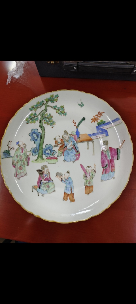 古玩陶瓷粉彩人物故事花口盤真品鑒賞圖