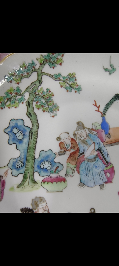 古玩陶瓷粉彩人物故事花口盤真品鑒賞圖
