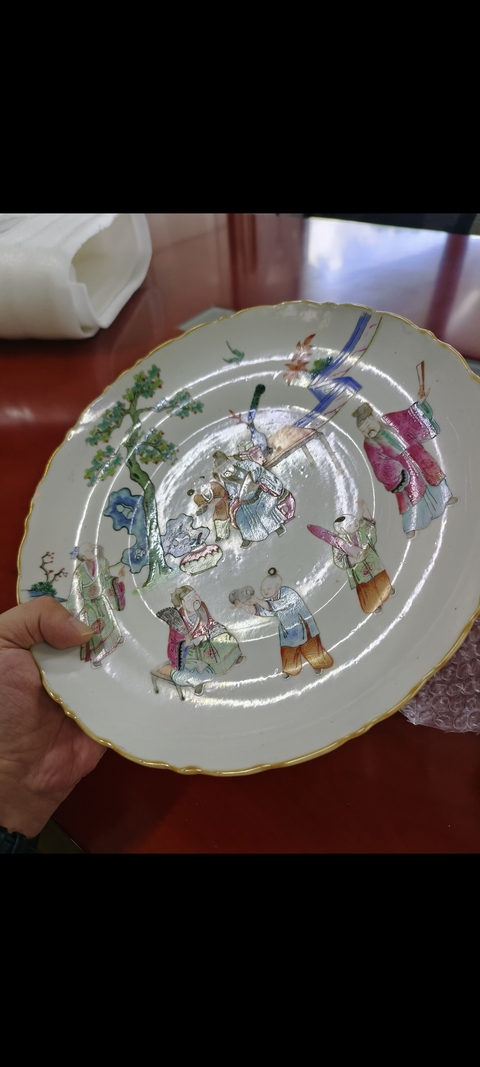 古玩陶瓷粉彩人物故事花口盤真品鑒賞圖