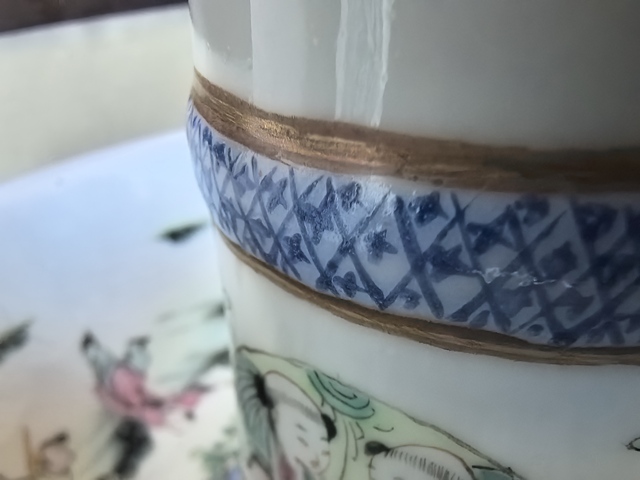 古玩陶瓷粉彩燭臺真品鑒賞圖