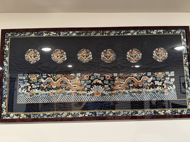 古玩雜項龍紋刺繡真品鑒賞圖