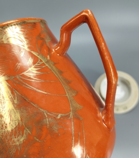 古玩陶瓷珊瑚紅描金壽松圖茶壺真品鑒賞圖