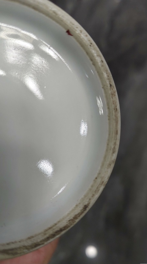 古玩陶瓷白釉瓶真品鑒賞圖