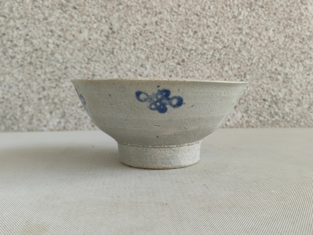 古玩陶瓷青釉青花碗真品鑒賞圖